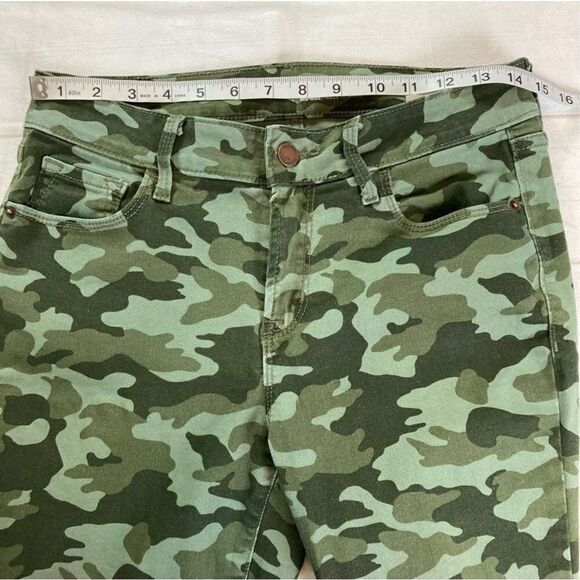 Old Navy Rockstar Green Camo Ankle Skinny Jeans Size 6 - Picture 6 of 11